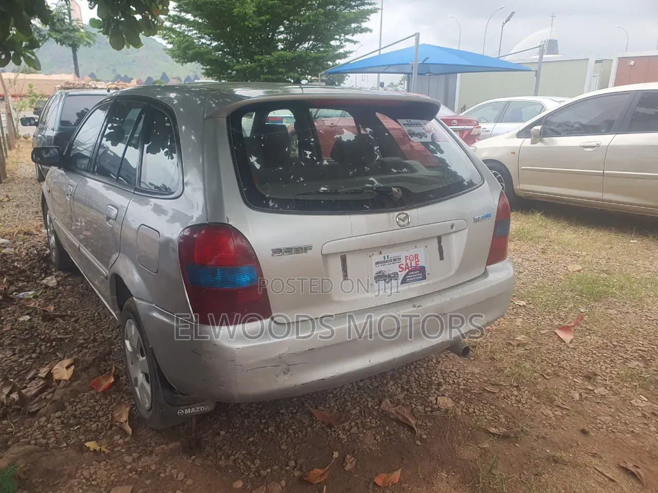 Mazda 323 2000 Silver