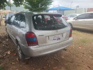 Mazda 323 2000 Silver