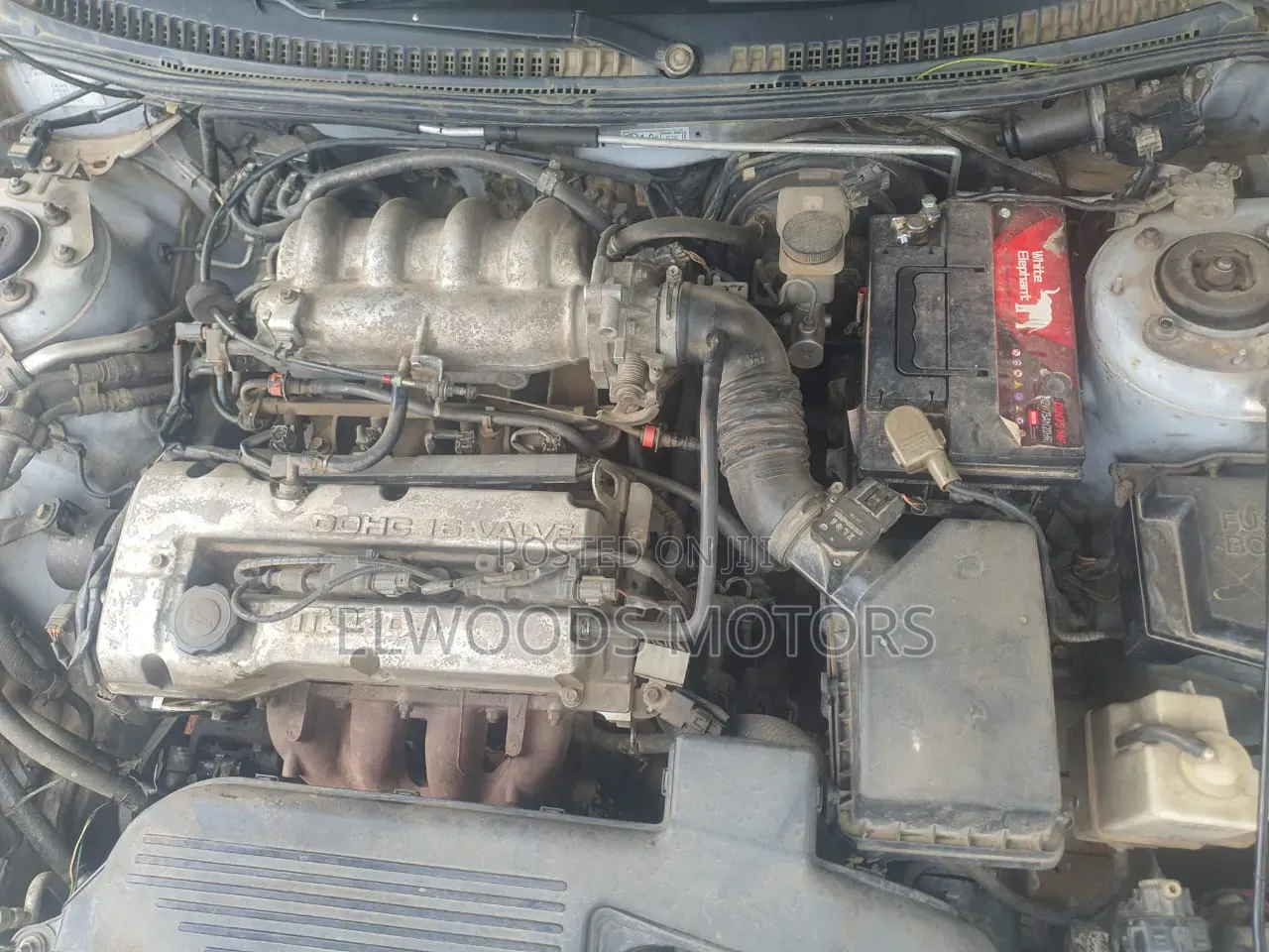 Mazda 323 2000 Silver