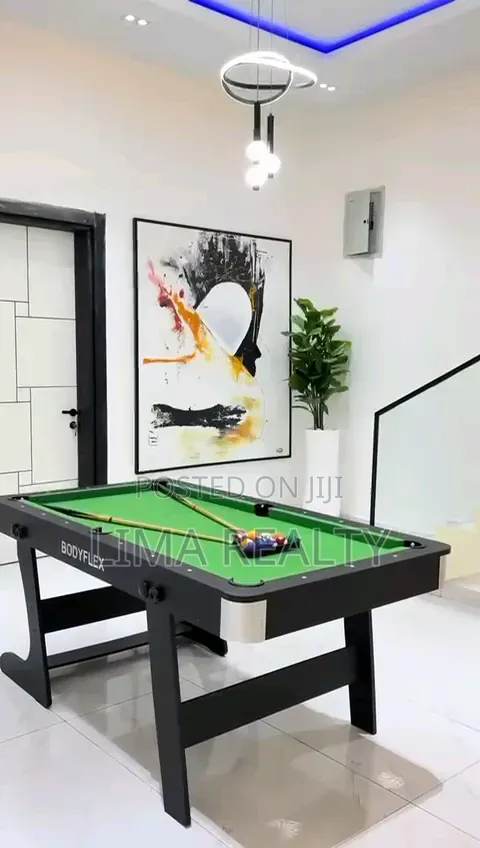 5 Bedroom Self Compound With Pool For Party