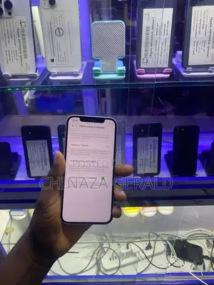 Apple iPhone 12 64 GB