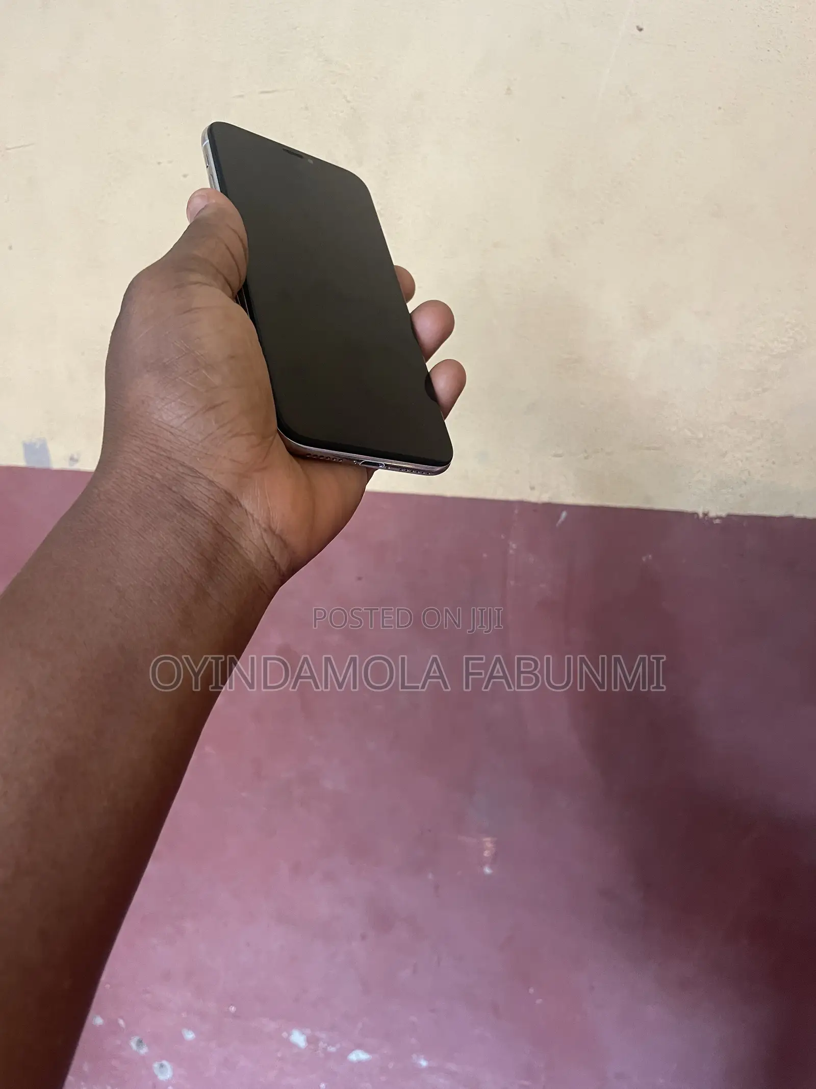 Apple iPhone X 64 GB White