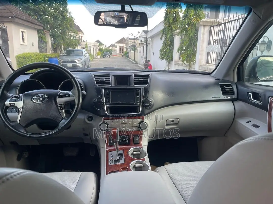 Toyota Highlander 2013 Gray