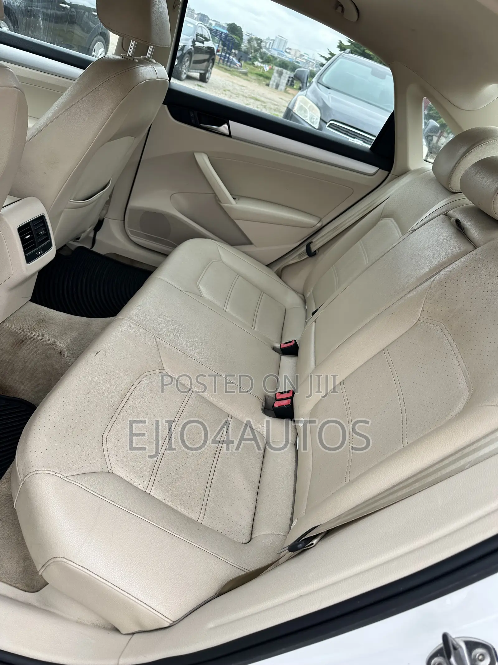 Volkswagen Passat SE 2013 White