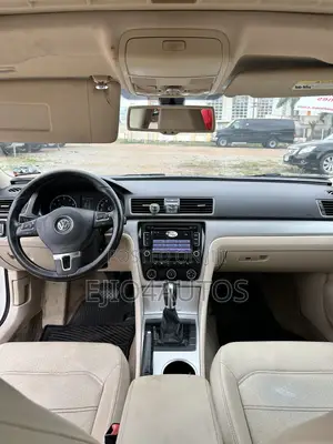 Volkswagen Passat SE 2013 White
