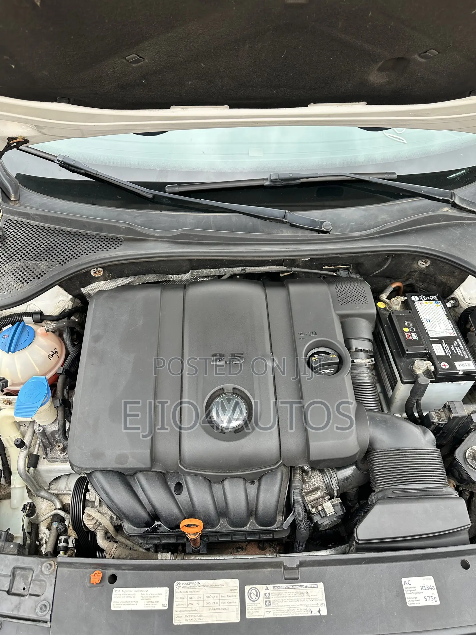 Volkswagen Passat SE 2013 White