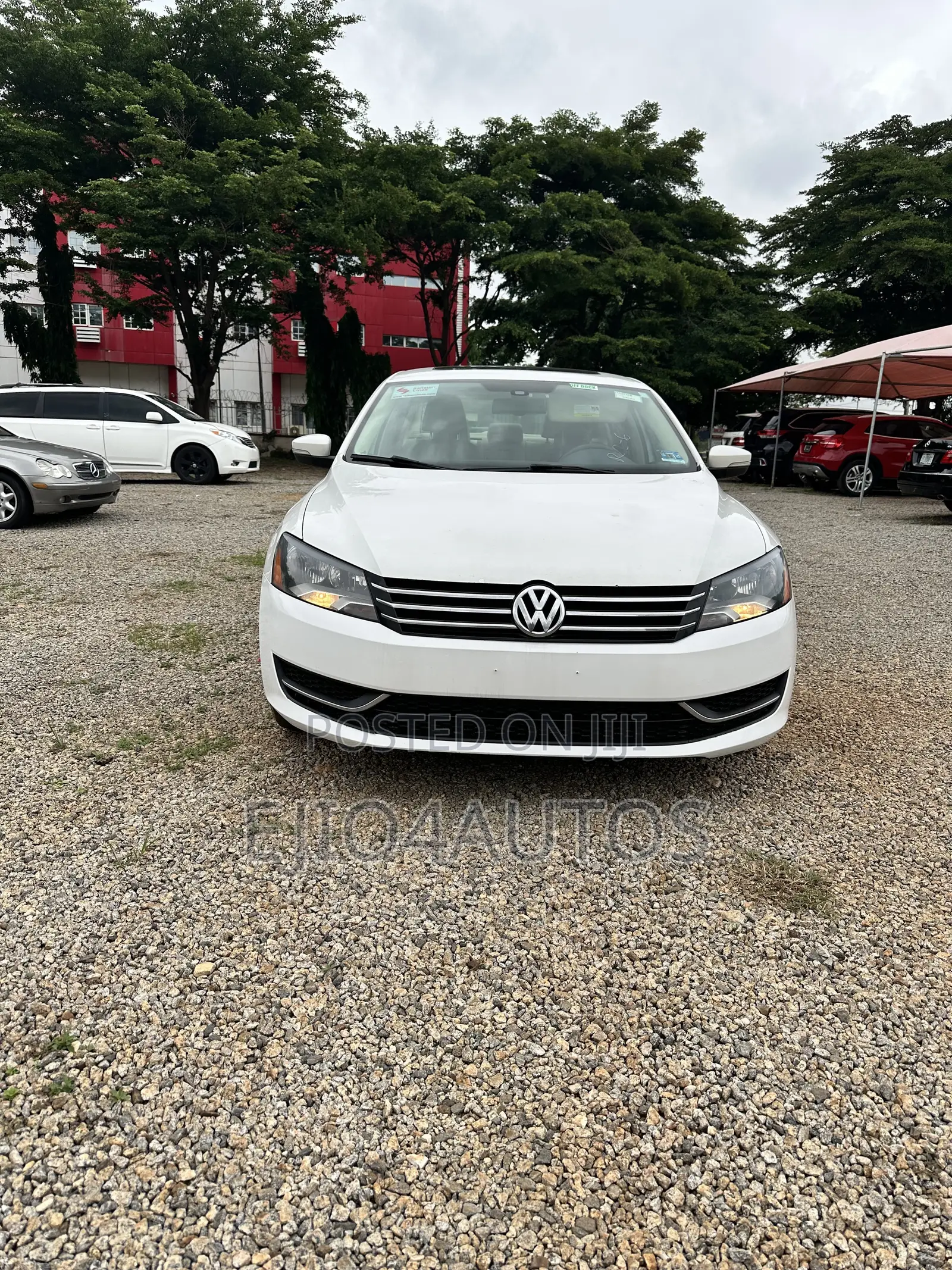 Volkswagen Passat SE 2013 White