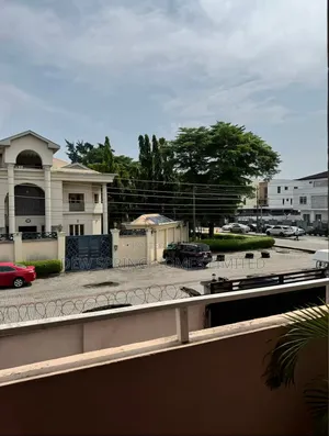 Luxury 2 Bedroom Short-Let Apartment