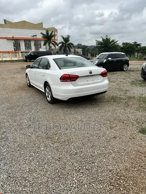Volkswagen Passat SE 2013 White