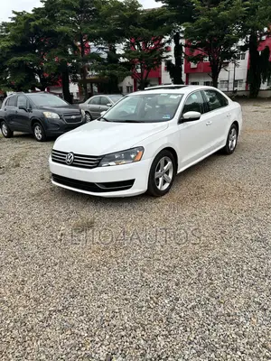 Volkswagen Passat SE 2013 White