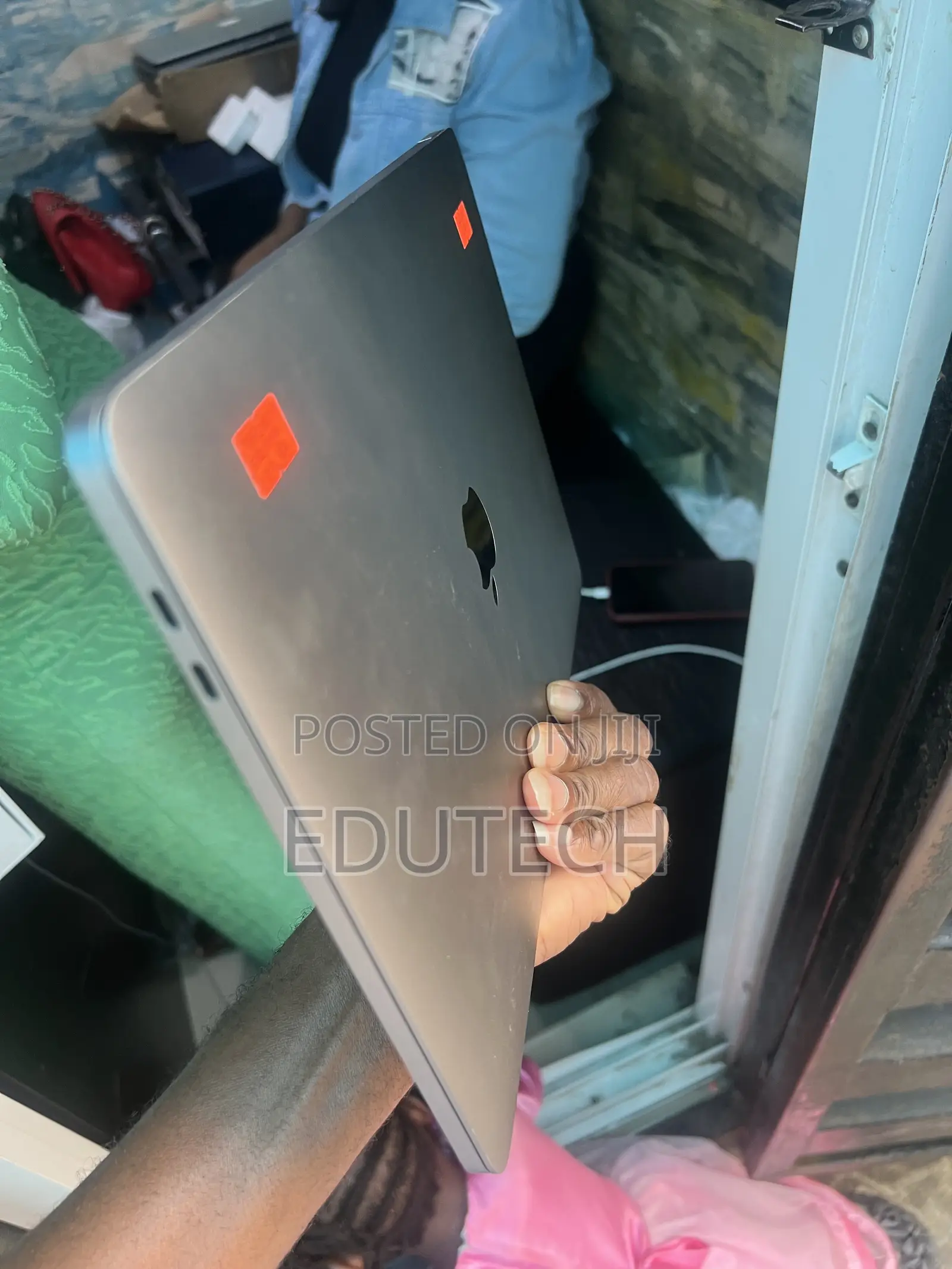 Laptop Apple MacBook 2018 16GB Intel Core i7 SSD 1T