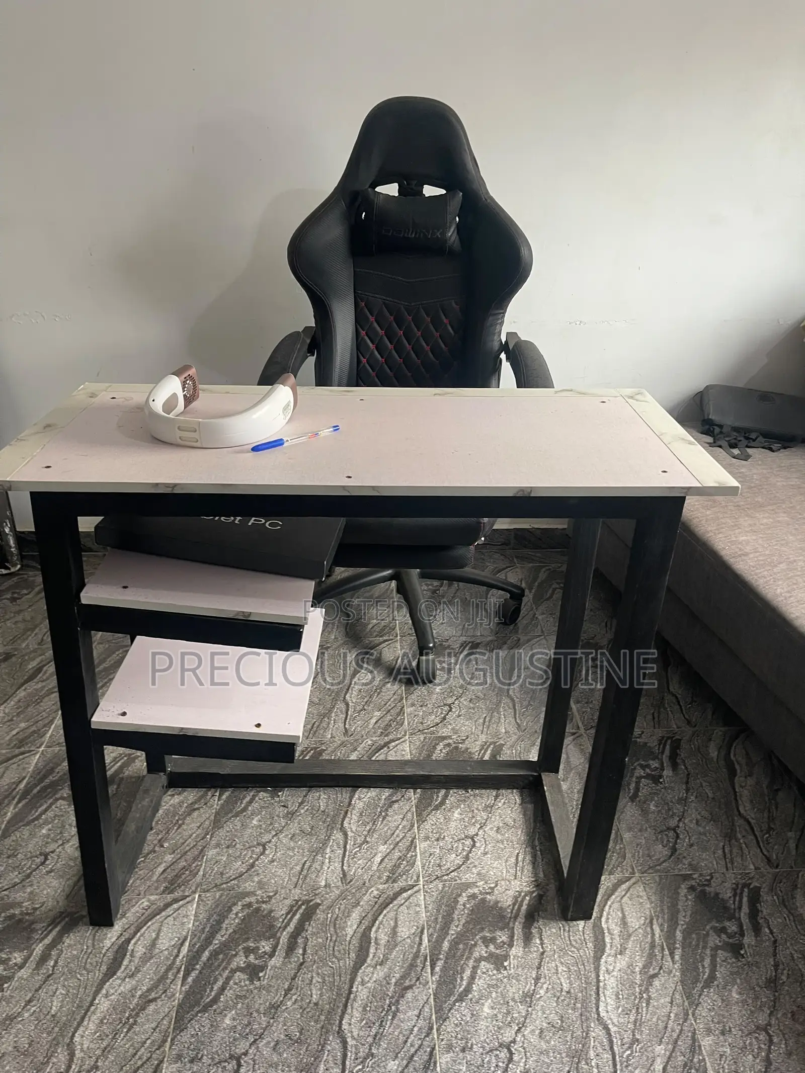 Reading Table