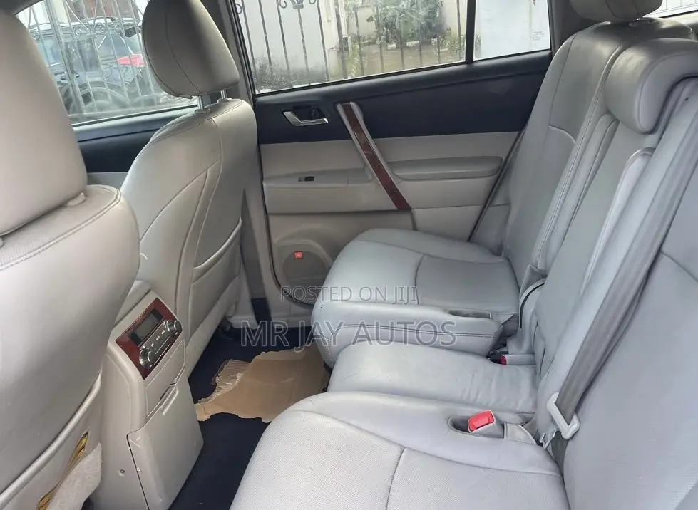 Toyota Highlander 2013 Gray