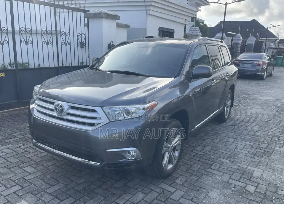 Toyota Highlander 2013 Gray