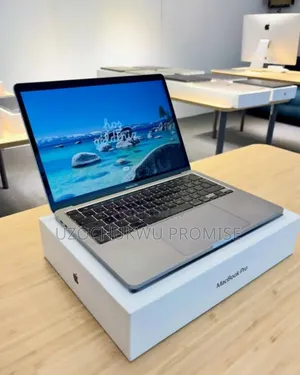Laptop Apple MacBook Pro 2020 16GB Intel Core i7 SSD 512GB
