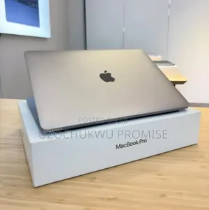 Laptop Apple MacBook Pro 2020 16GB Intel Core i7 SSD 512GB