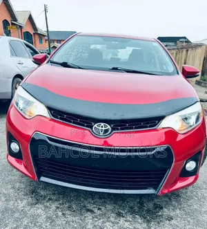 Toyota Corolla 2015 Red