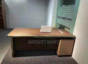 1.6 Meters Formal Office Desk