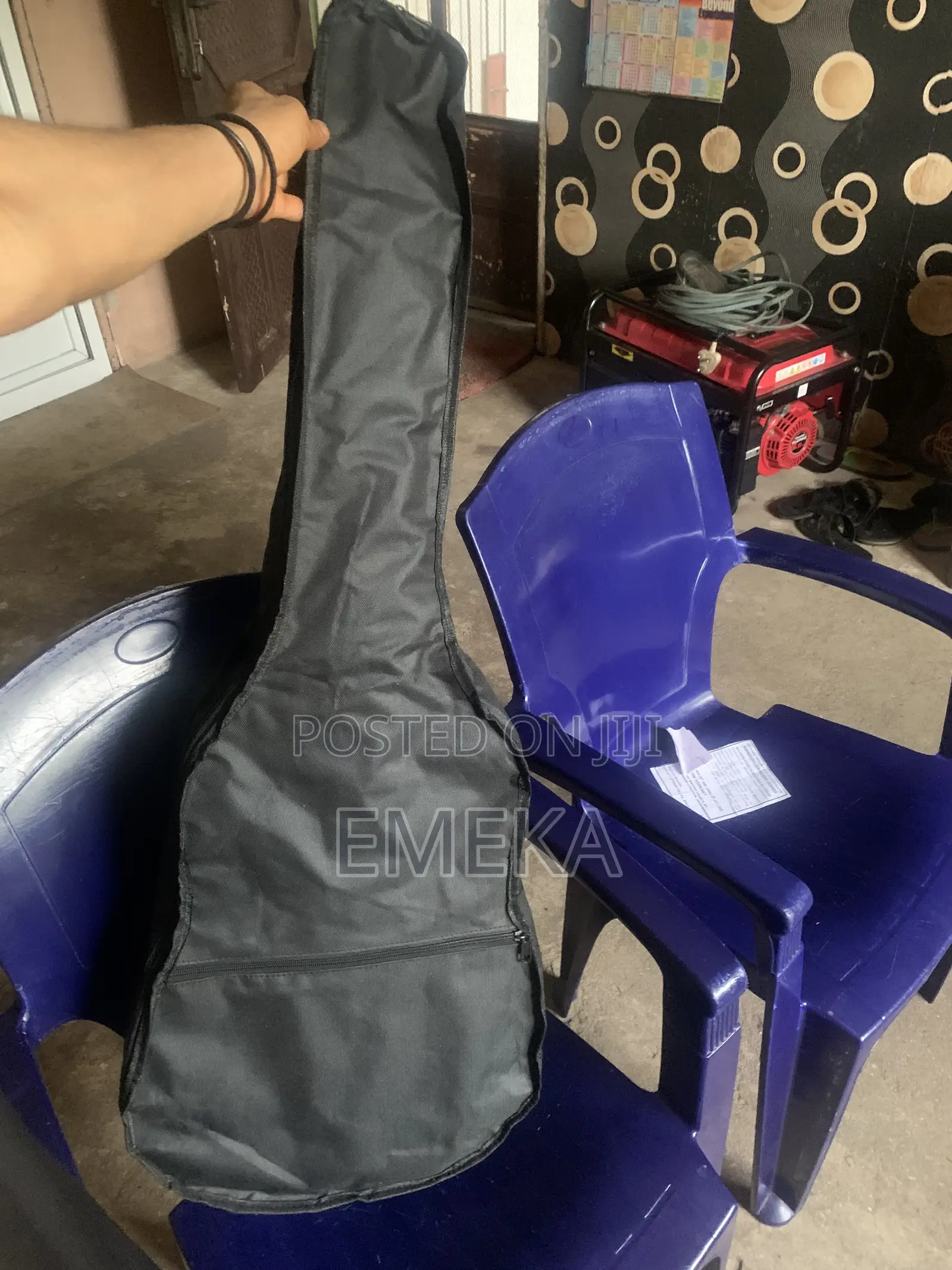Greatpower Acoustic Guitar + Bag + 2 Picks + Extra Strings