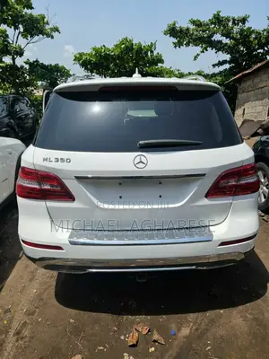 Mercedes-Benz M Class ML350 4dr SUV (3.5L 6cyl 7A) 2015 White