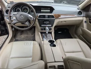 Mercedes-Benz C300 2014 Black
