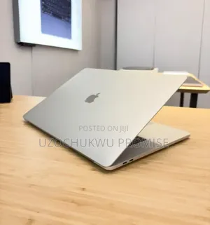 Laptop Apple MacBook Pro 2018 16GB Intel Core i7 SSD 512GB