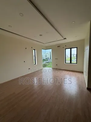 5bdrm Duplex in Pinnock Beach for rent