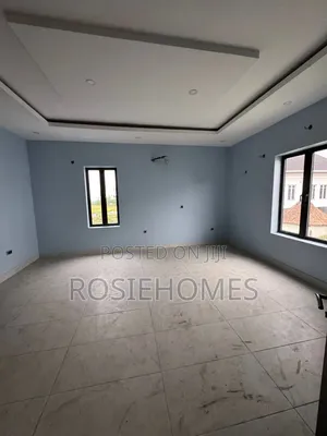 5bdrm Duplex in Pinnock Beach for rent
