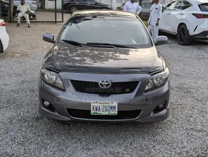Toyota Corolla 2010 Gray