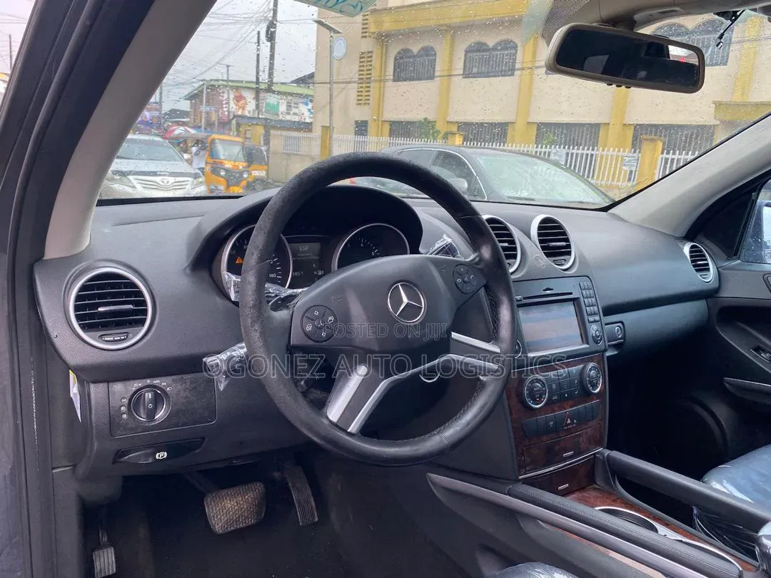 Mercedes-Benz M Class 2012 Gray