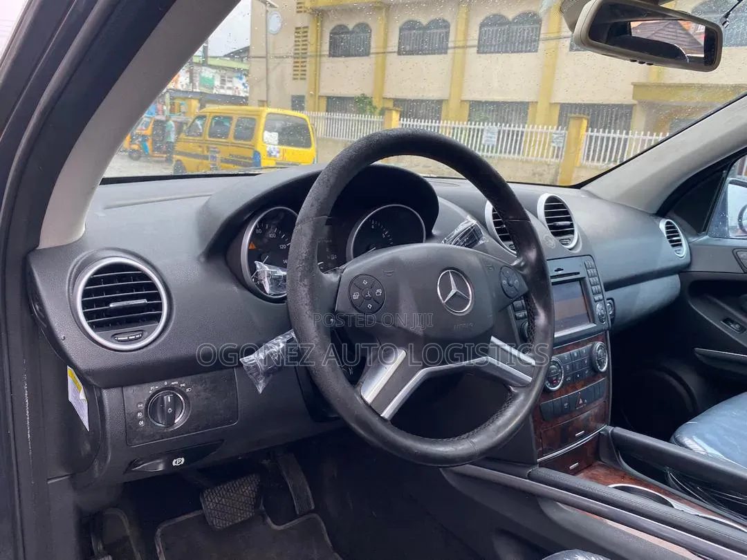 Mercedes-Benz M Class 2012 Gray
