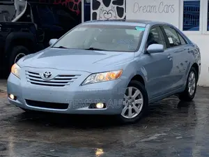 Toyota Camry XLE V6 4dr Sedan (3.5L 6cyl 6AM) 2009 Blue