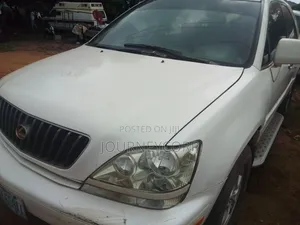 Lexus RX 2000 White