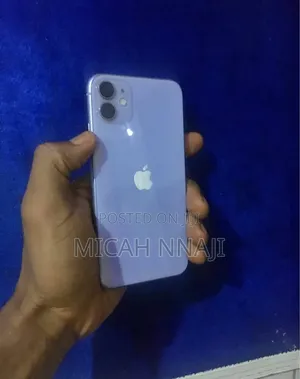 Apple iPhone 11 64 GB Purple