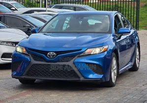 Toyota Camry 2019 Blue