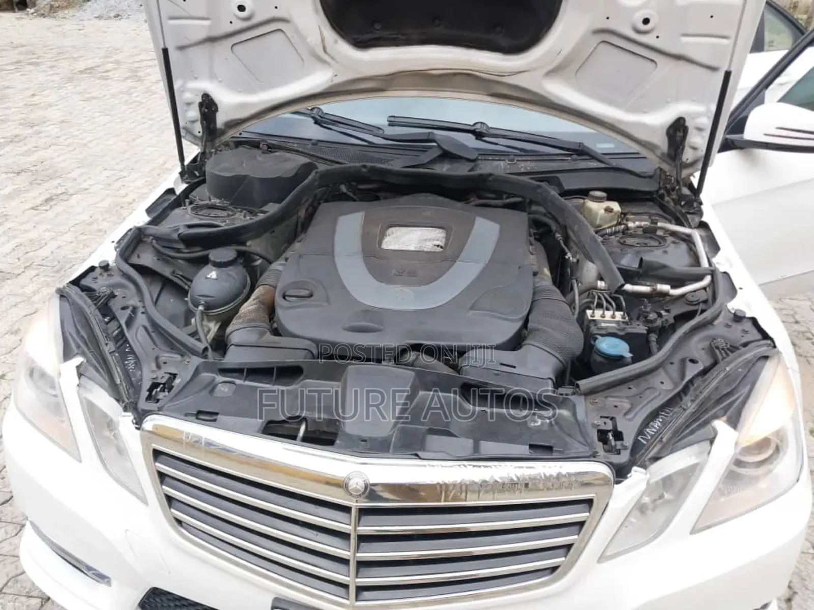 Mercedes-Benz E550 2012 White