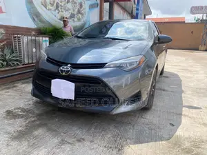 Toyota Corolla 2017 Gray