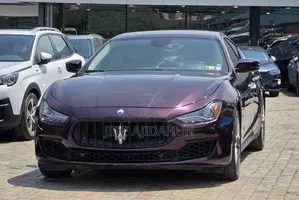 Maserati Ghibli 2018 Purple