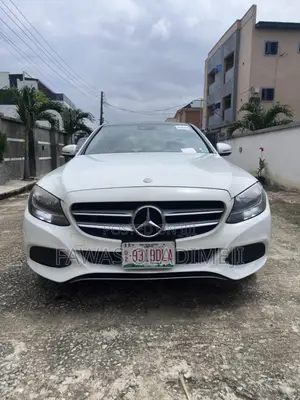 Mercedes-Benz C300 Luxury 4Matic Sedan AWD (2.0L 4cyl 7A) 2016 White