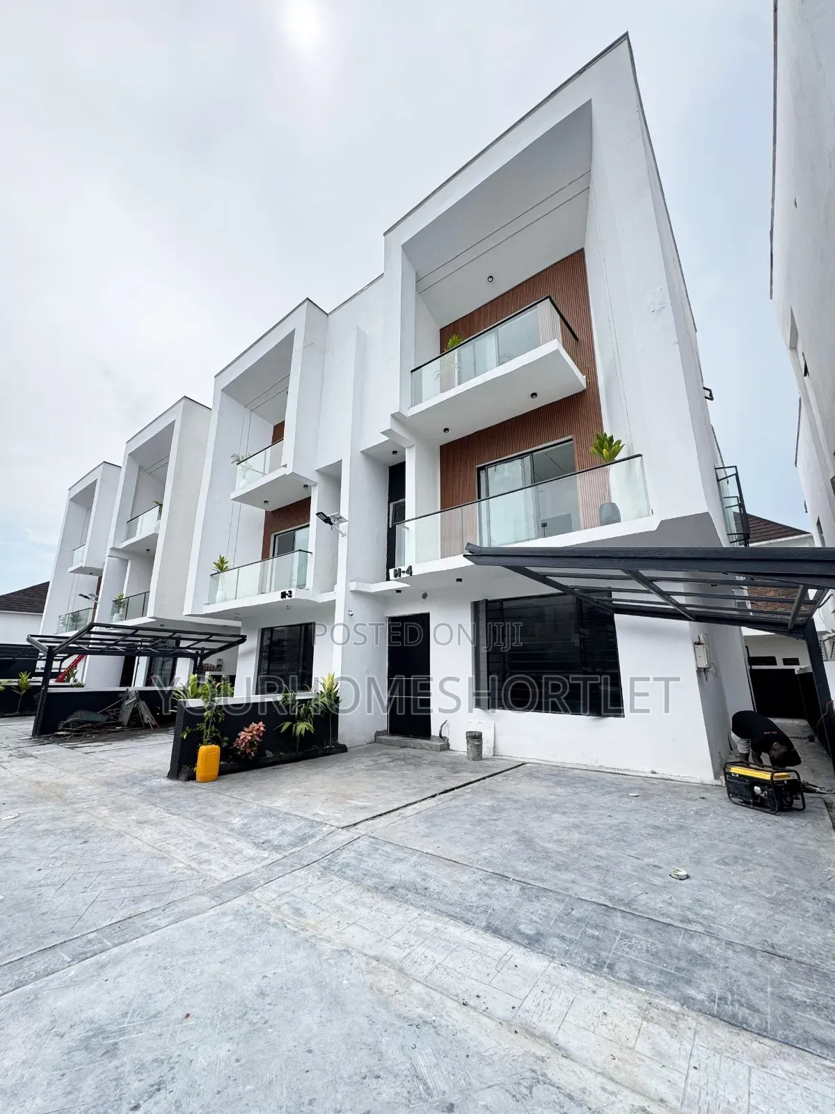 4 Bedroom Semi Detached Triplex With Bq