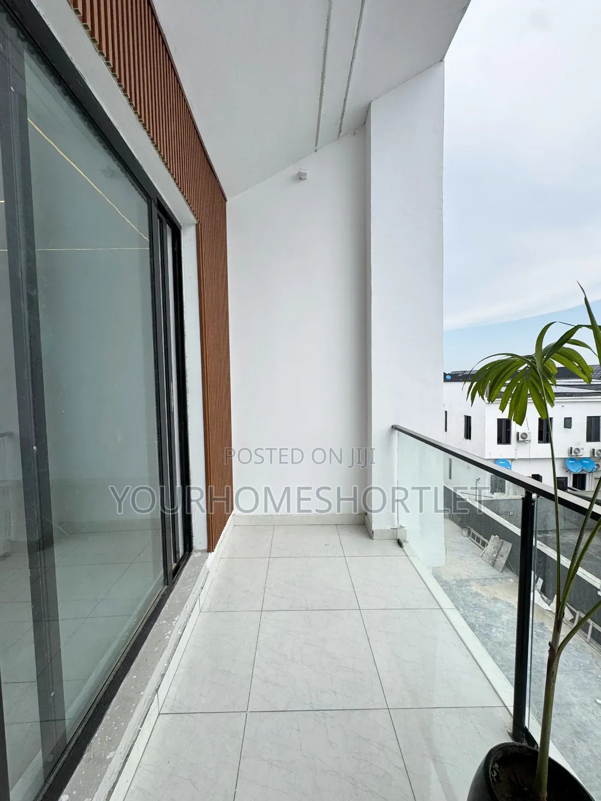 4 Bedroom Semi Detached Triplex With Bq