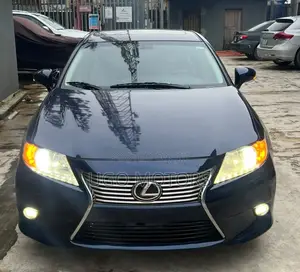 Lexus ES 2014 Blue