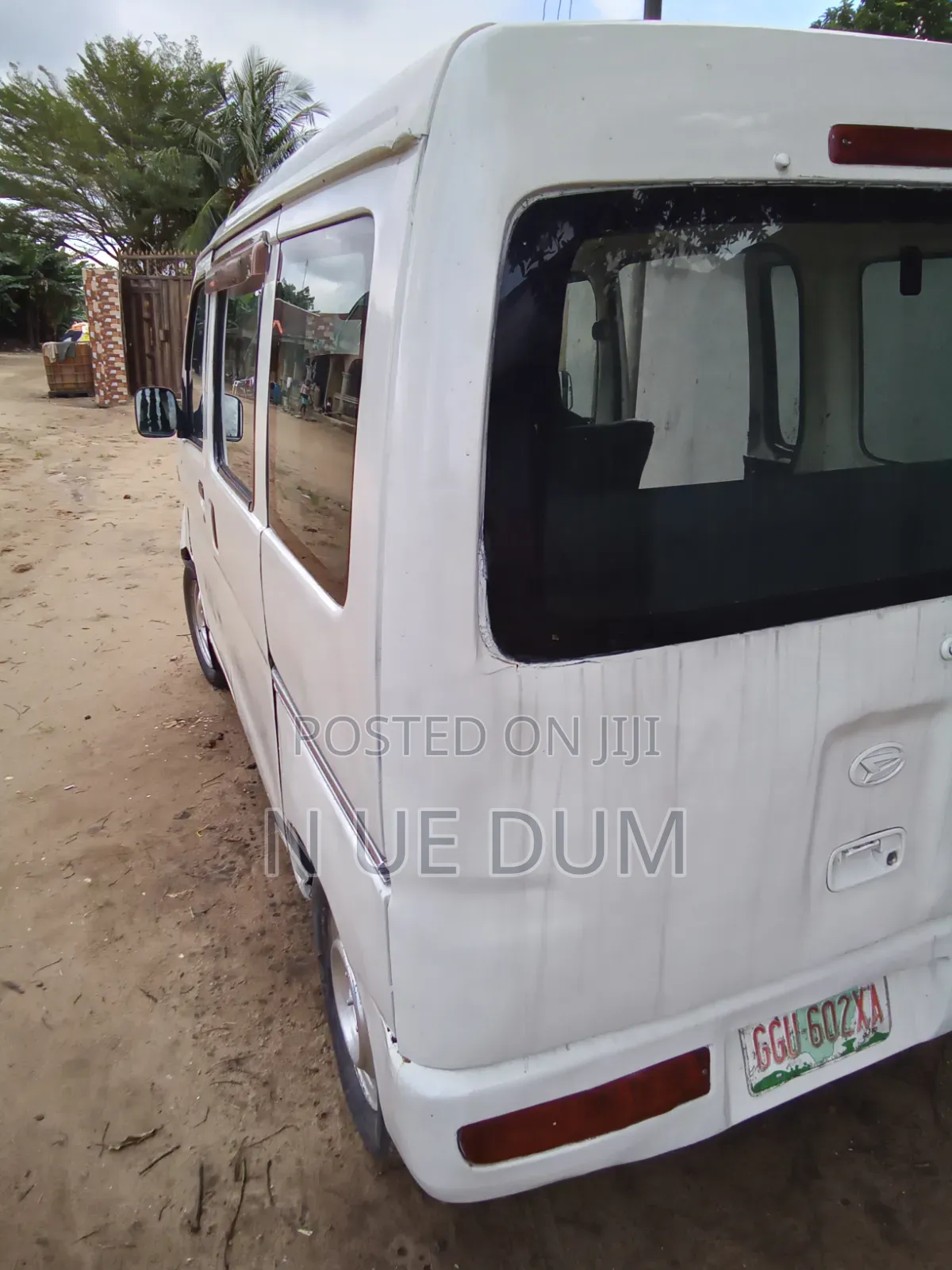 Daihatsu Hijet 2010 White