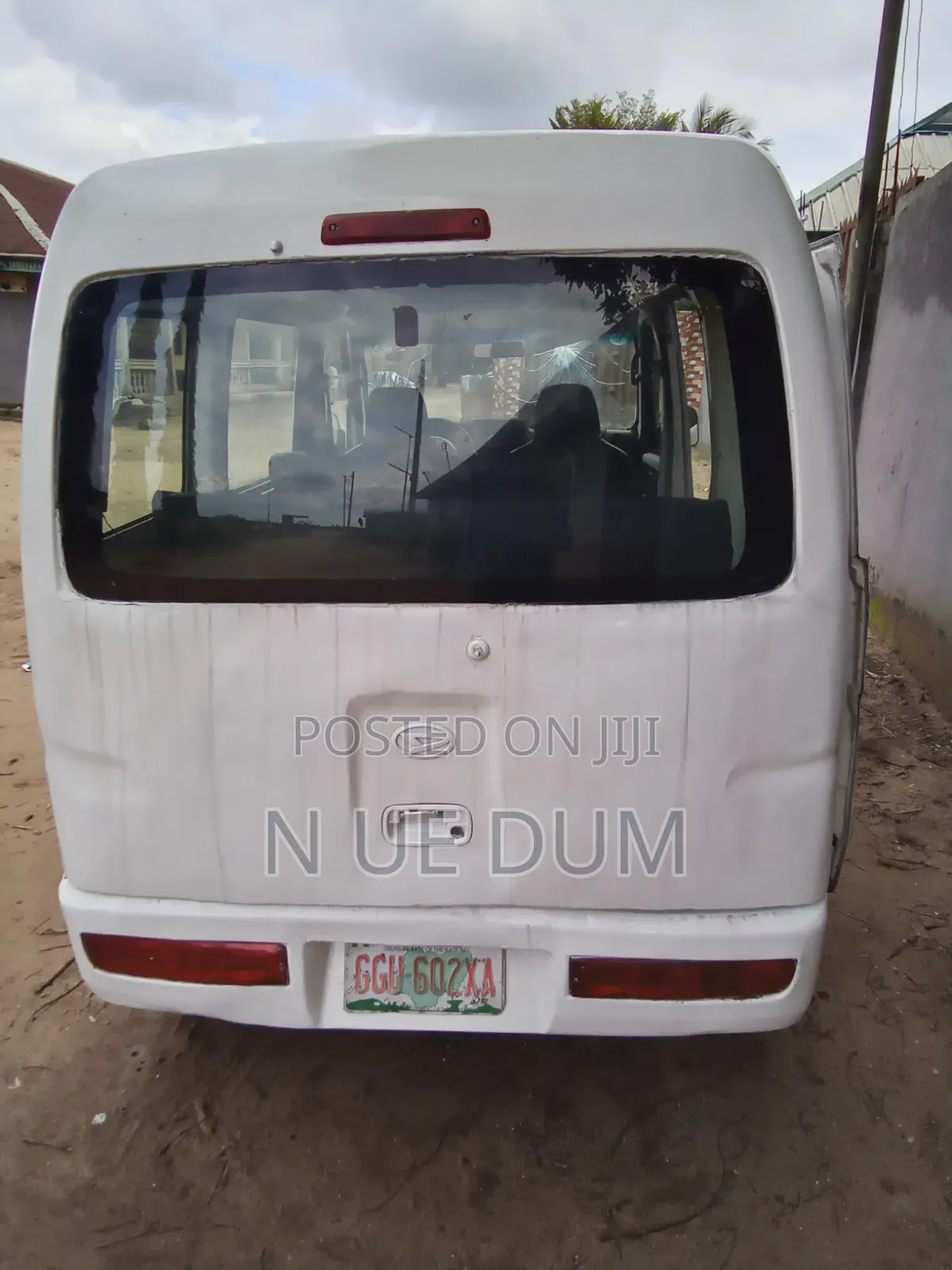 Daihatsu Hijet 2010 White