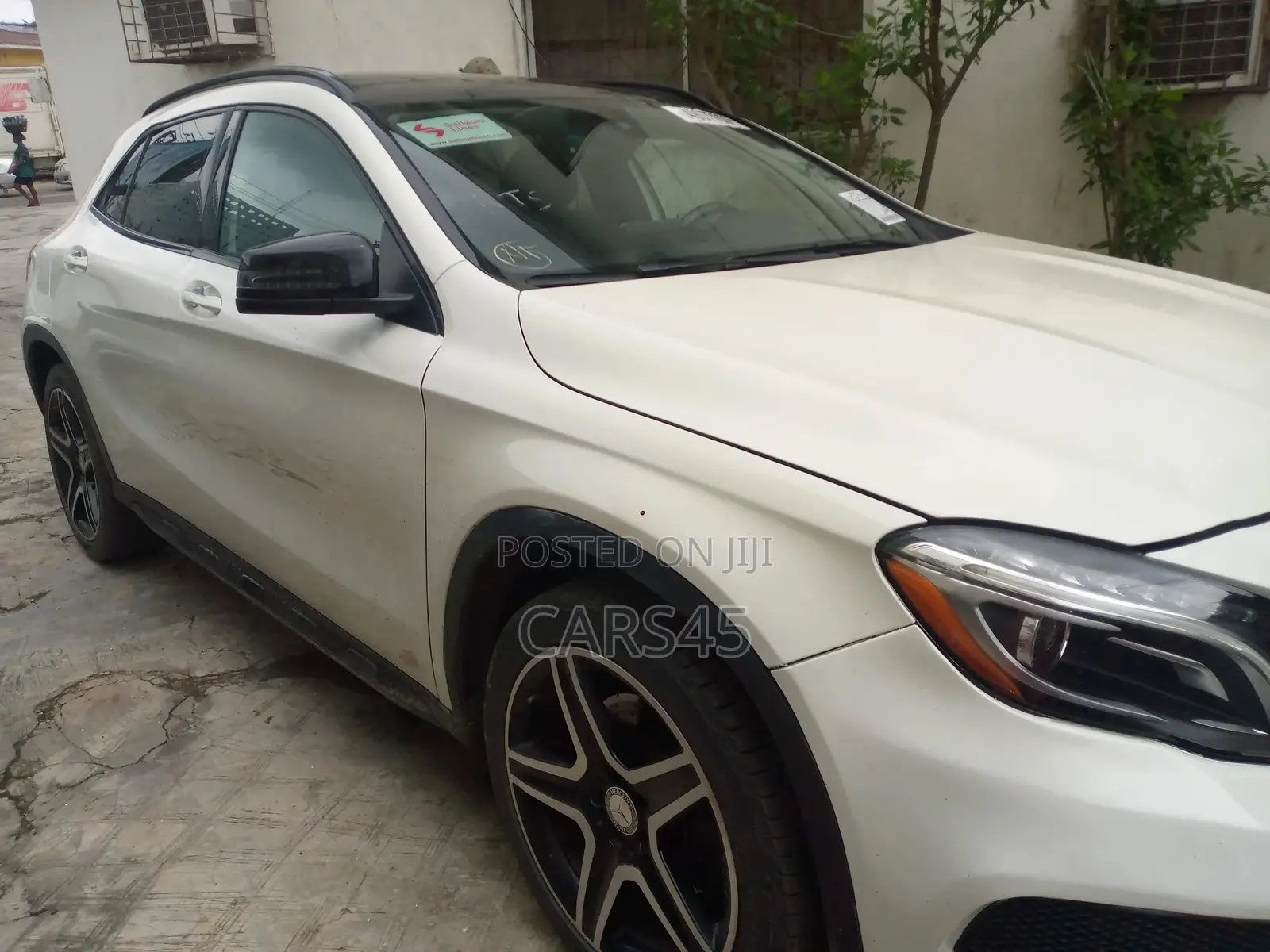 Mercedes-Benz GLA 250 2017 White