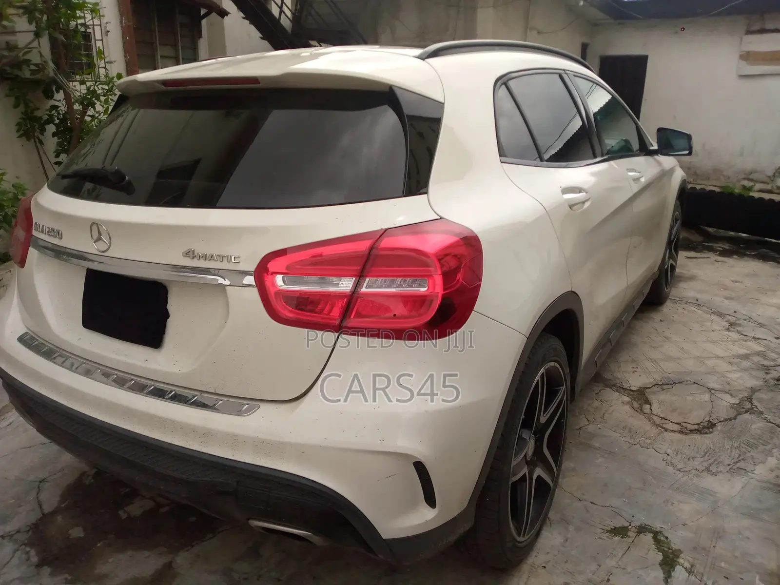 Mercedes-Benz GLA 250 2017 White