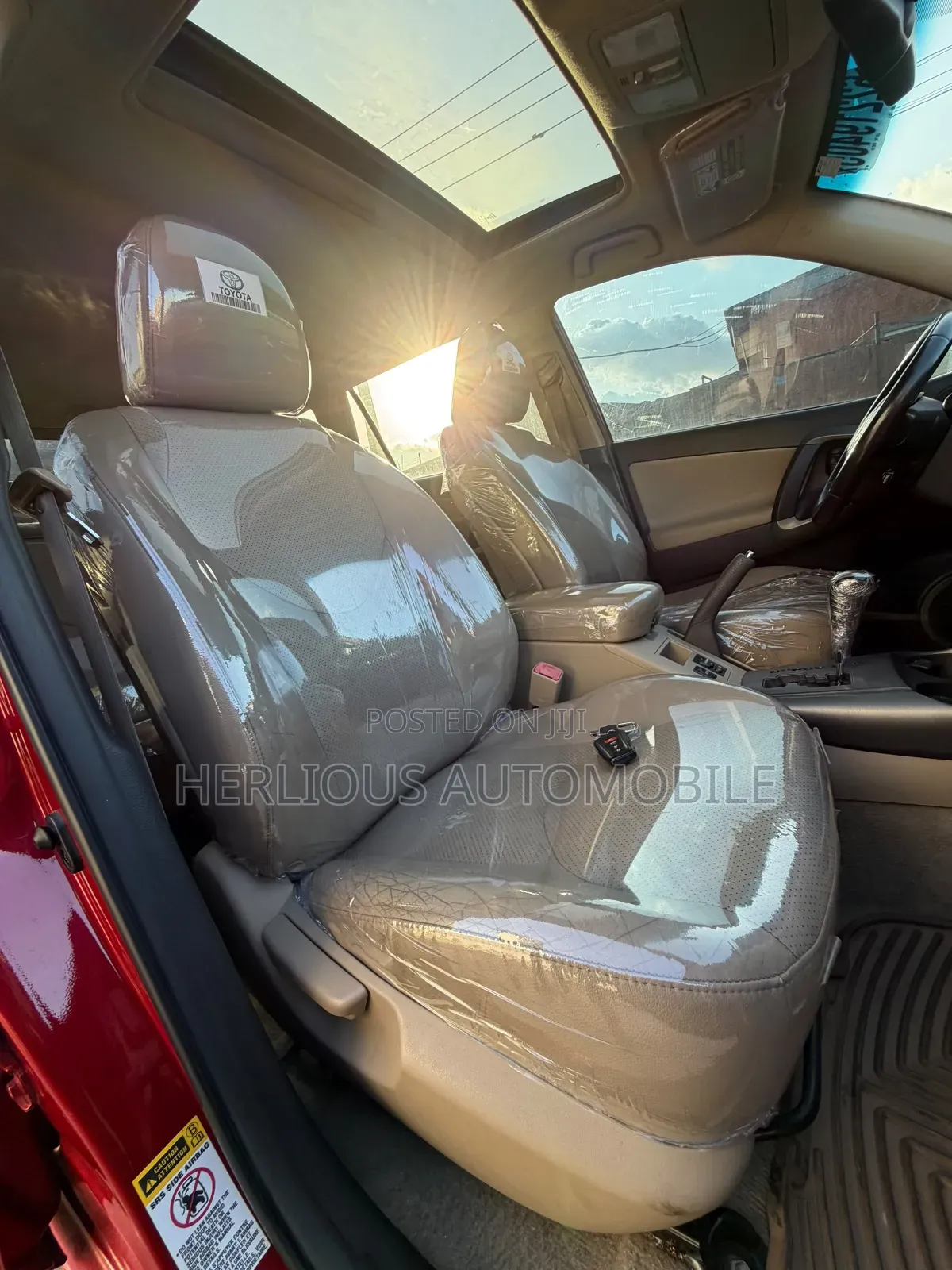 Toyota RAV4 2010 Red