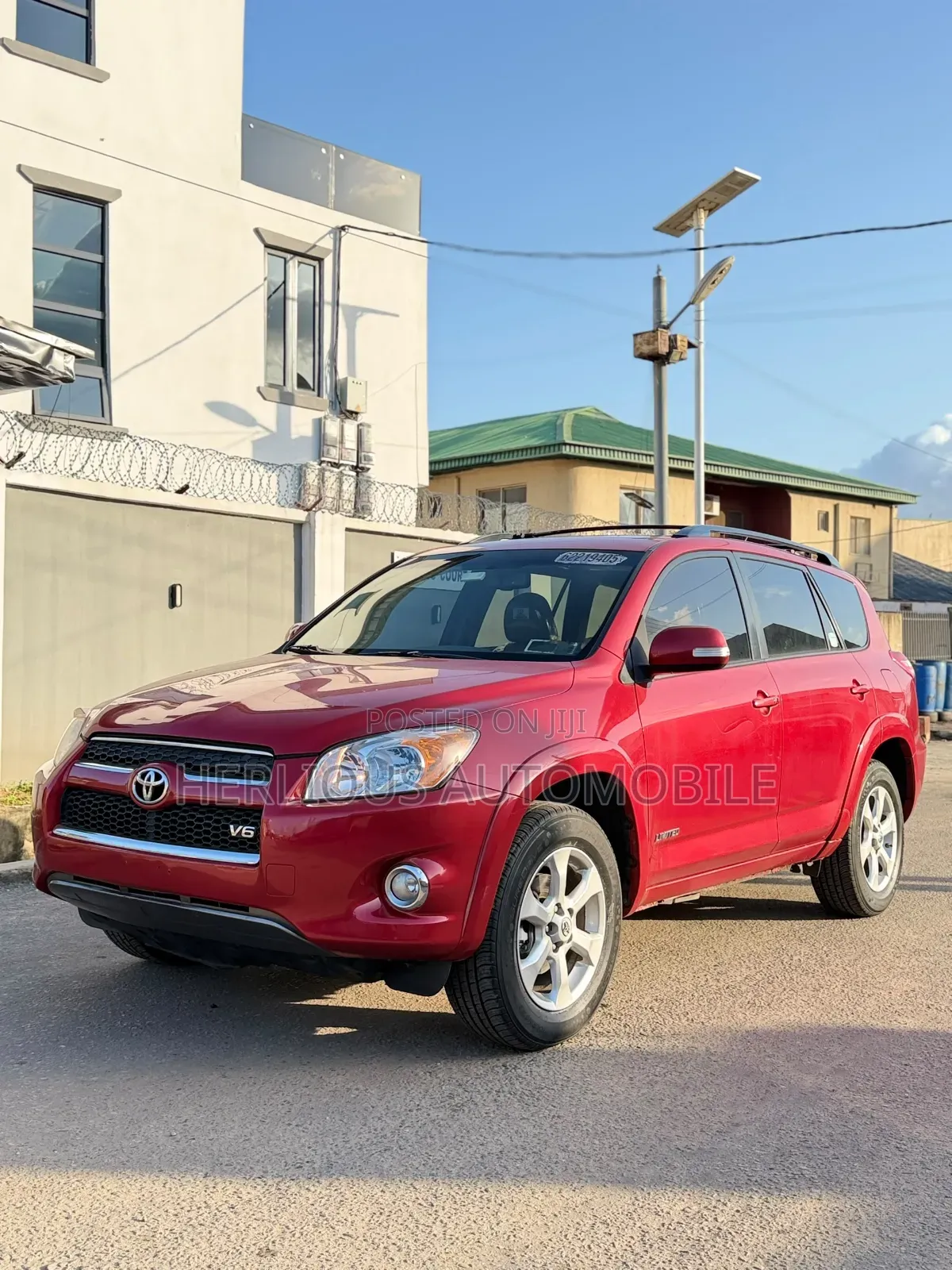 Toyota RAV4 2010 Red