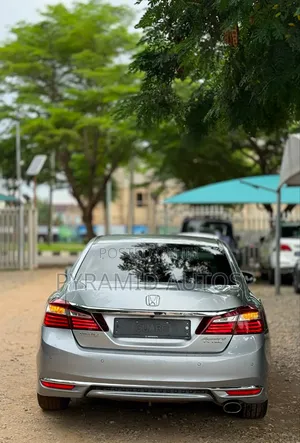 Honda Accord 2016 Silver