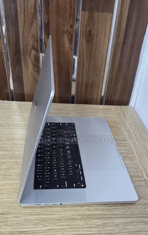 Laptop Apple MacBook Pro 2023 M2 Pro 16GB SSD 1T